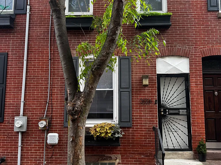 3016 Cambridge St — Photo 17