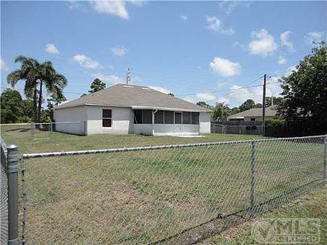 3rd image of 1418 SW Bargello Ave