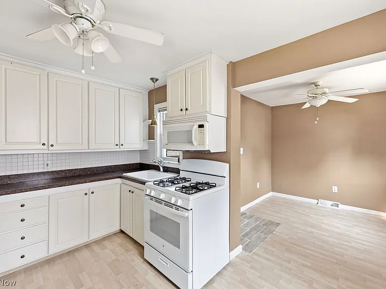 1395 Irene Rd — Photo 6