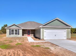 1130 Makayla Ln, Wedgefield, SC 29168