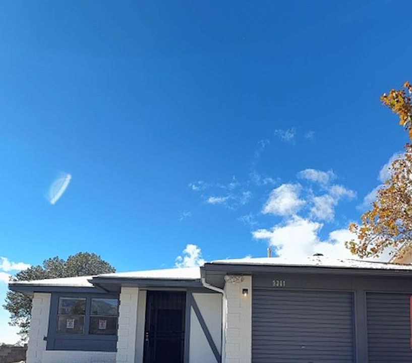 1st image of 5301 Camino Montano NE