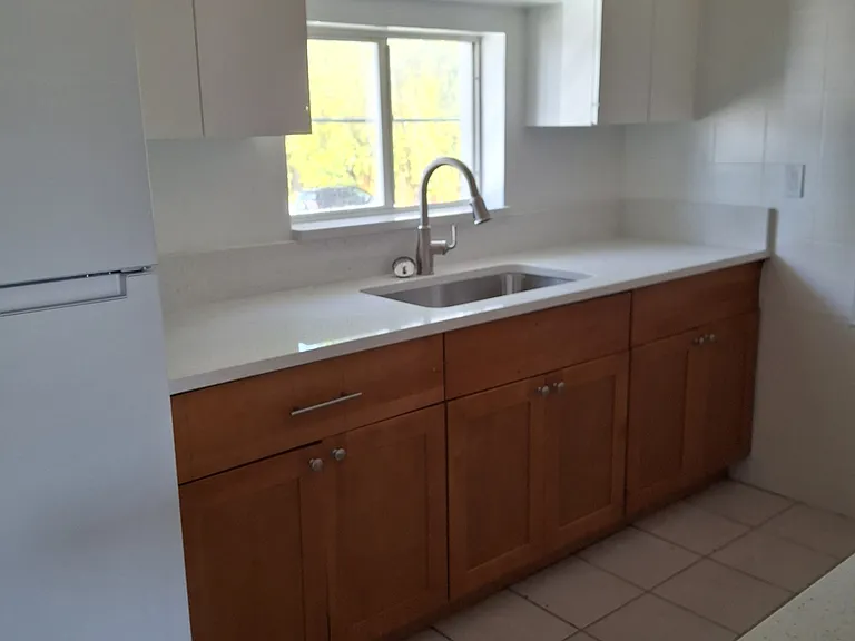 1460 E Bay Dr #7 — Photo 10