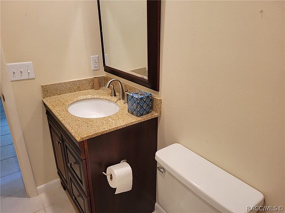 4th image of 27 Jamaica St