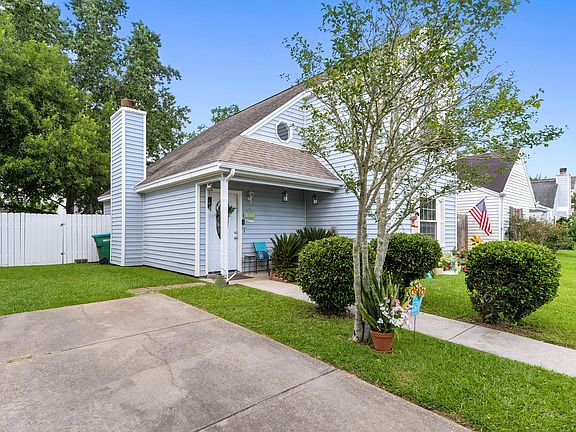 2nd image of 13438 Windsong Dr