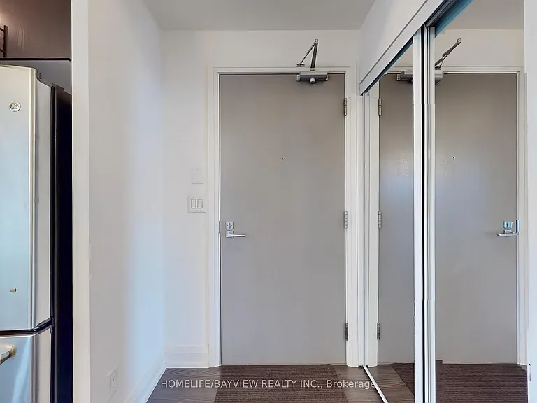 7167 Yonge St #1212 — Photo 10