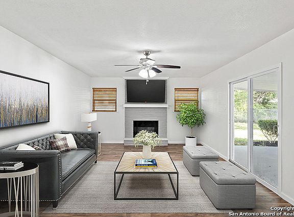2nd image of 407 Northvalley Dr