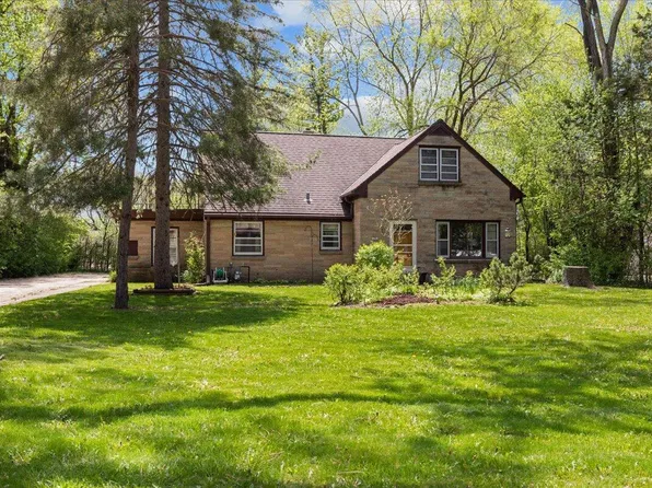 12915 West Lancaster AVENUE, Butler, WI 53007