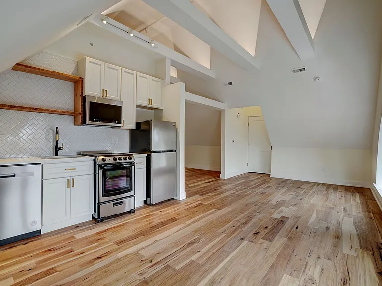 620 S 8th St #14 — Photo 6