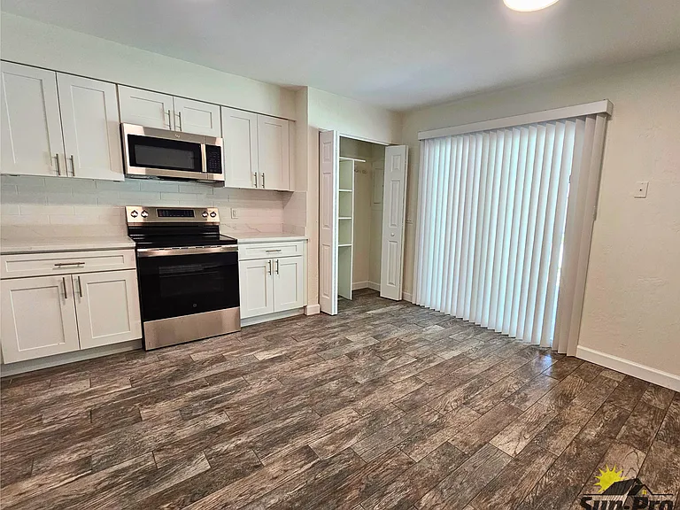 556 Taylor Rd — Photo 8