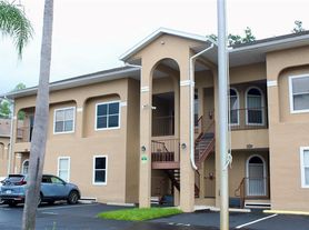 8829 Coral Palms Ct, Kissimmee, FL