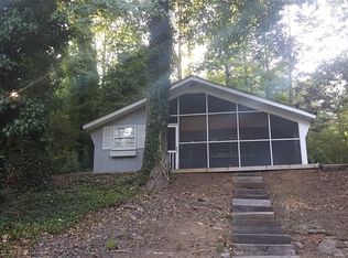 227 Dogwood Rd, Townville, SC 29689