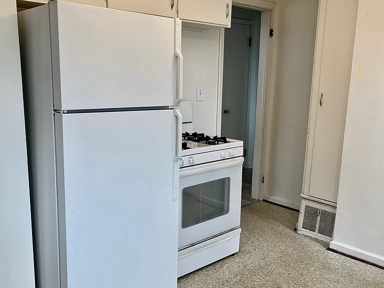 2922 Bailey Ave — Photo 9