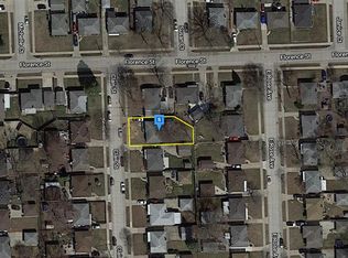 536 Clair St, Garden City, MI 48135
