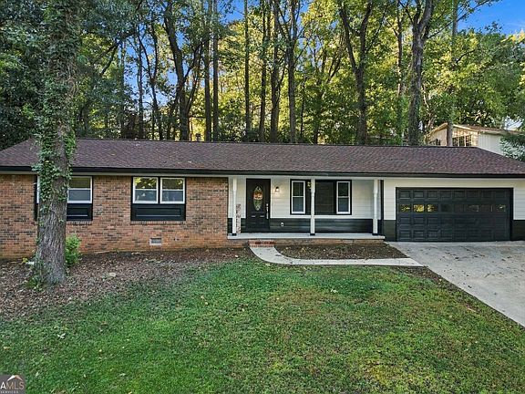 2nd image of 4205 Commodore Dr