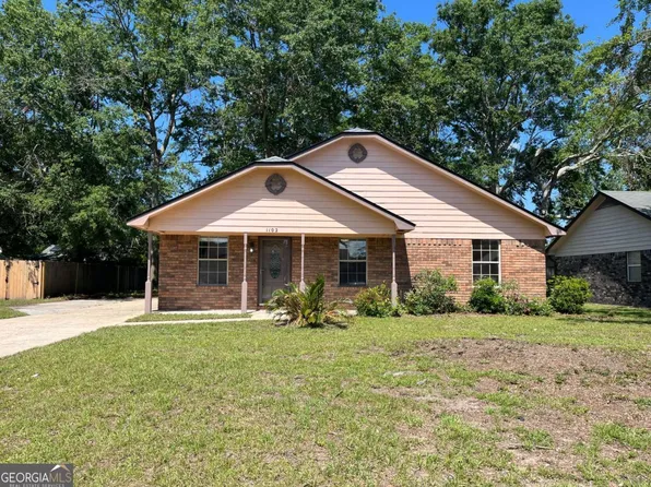 1102 Chapparal Cir, Hinesville, GA 31313