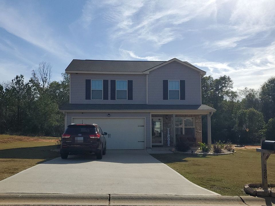 1st image of 125 Goodall Woods Dr