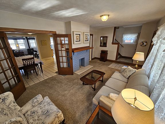 5th image of 1325A Ashland Ave