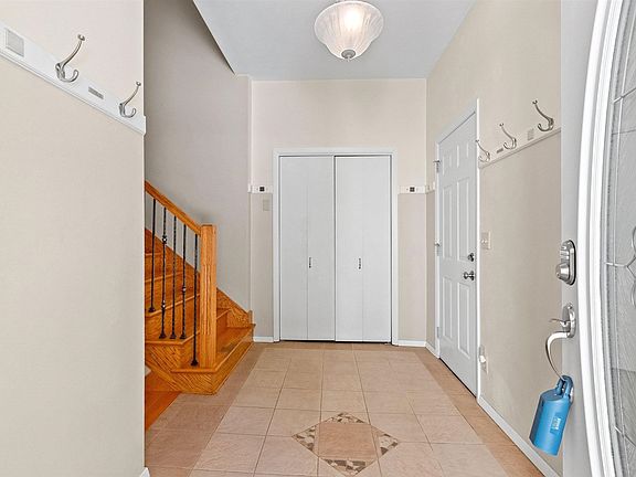 2nd image of 7671 Hillwood Ct