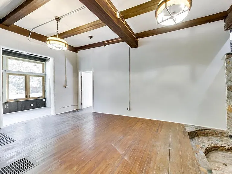 7361 Claremont Ave #2 — Photo 7