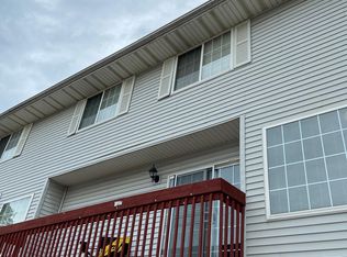 713 E Burlington St APT C, Iowa City, IA 52240