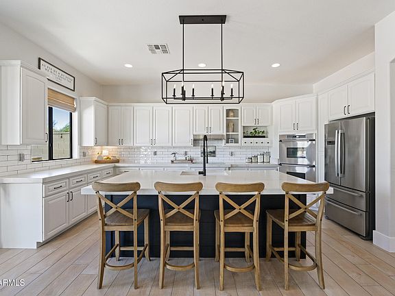2nd image of 1518 W CALLE DE POMPAS --