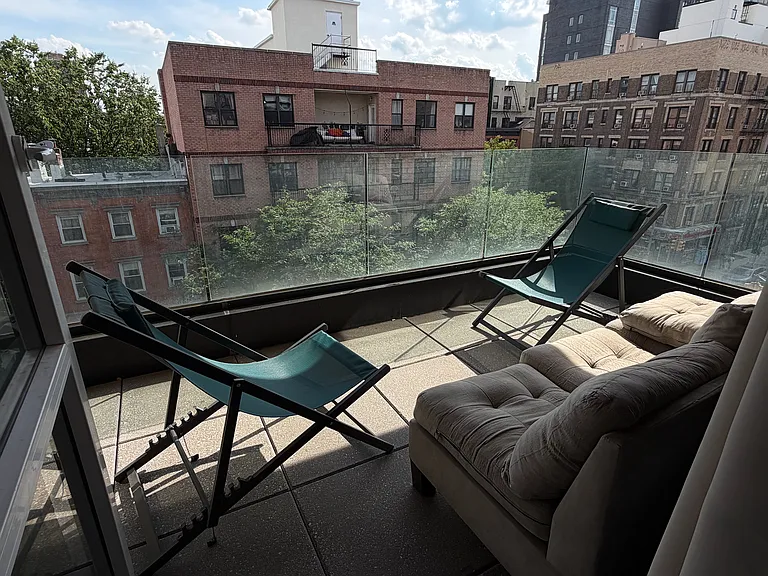 229 Roebling St #4A — Photo 13
