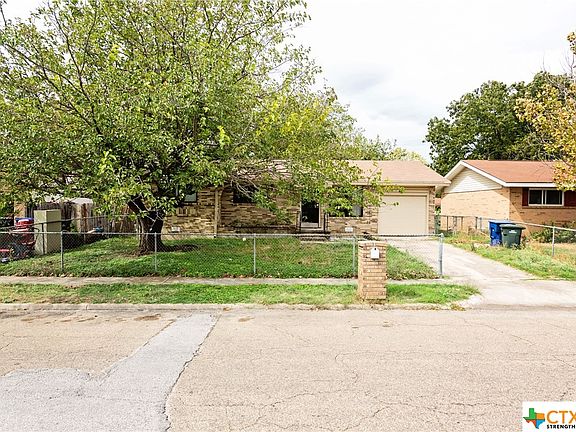 2nd image of 712 S 1st St