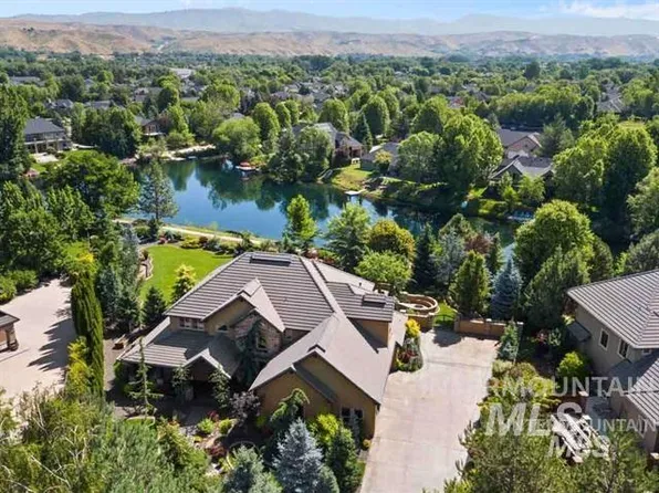 10466 W Sultana Ln, Garden City, ID 83714
