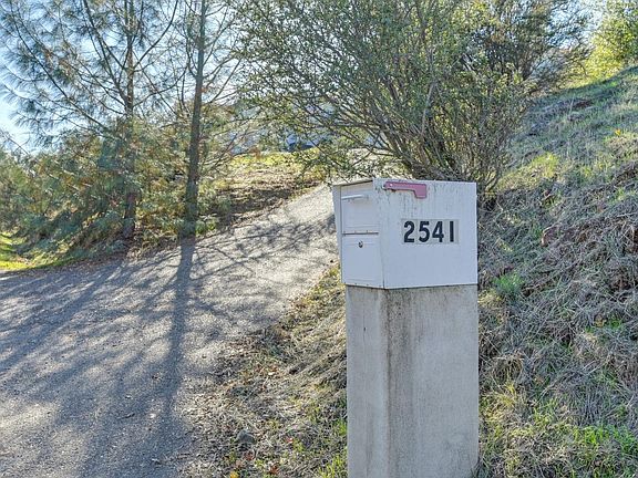 4th image of 2541 Knollwood Dr