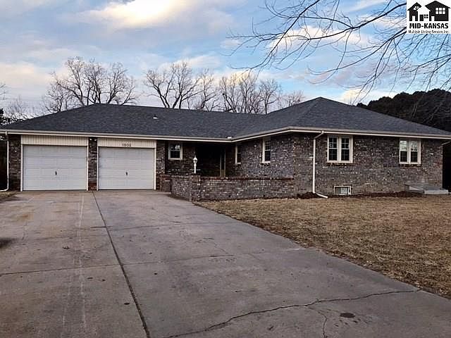 1st image of 1502 Brookwood Dr