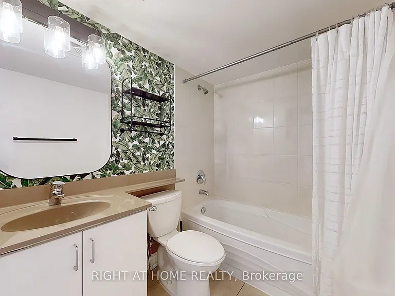 760 Sheppard Ave W #212 — Photo 29