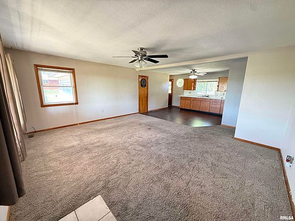 4th image of 3509 Ellington Rd