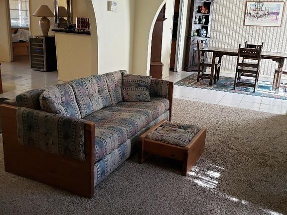 4th image of 10701 Alta Loma Dr