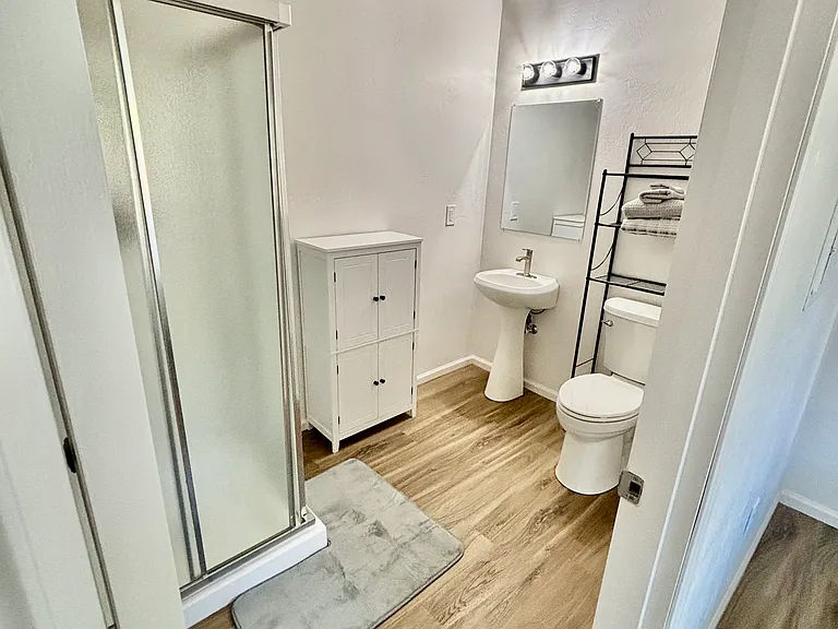 Titus Ln — Photo 2
