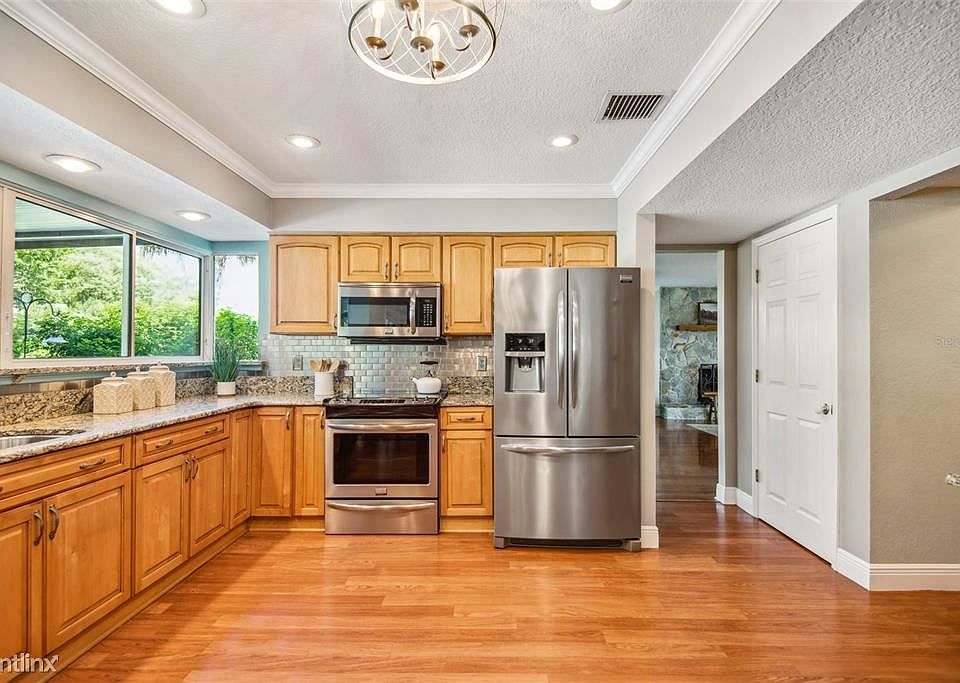 1st image of 15808R Ashbury Pl