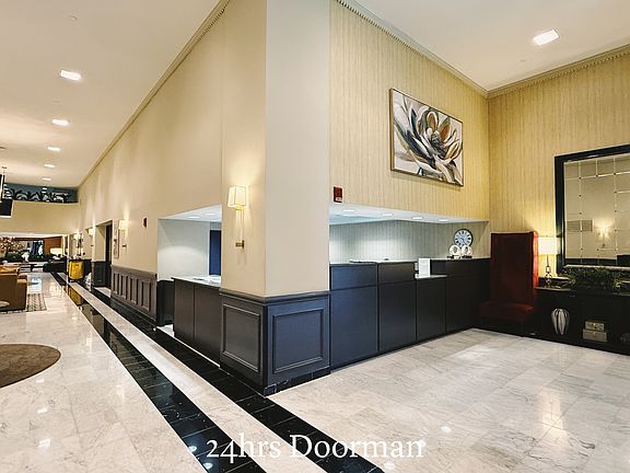 2nd image of 1265 15th St APT 1A