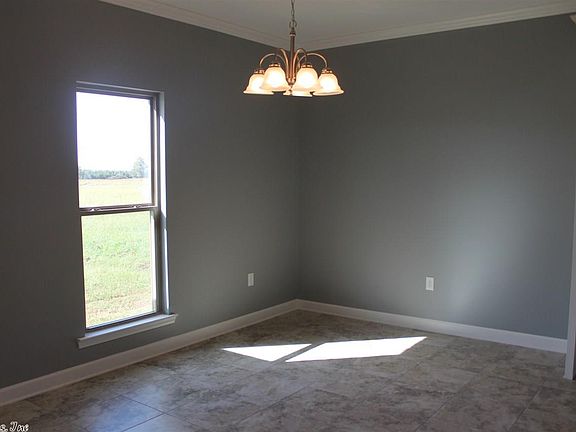 3rd image of 8 Aspen Creek Dr