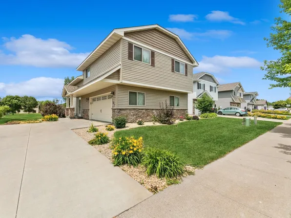 9351 Golden Pond Ln N, Monticello, MN 55362