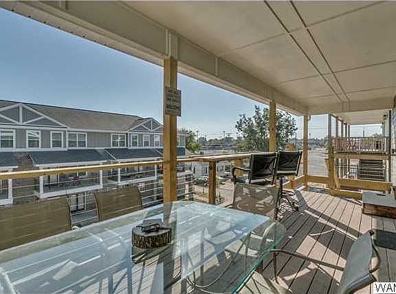 5th image of 821-825 Parkview Dr