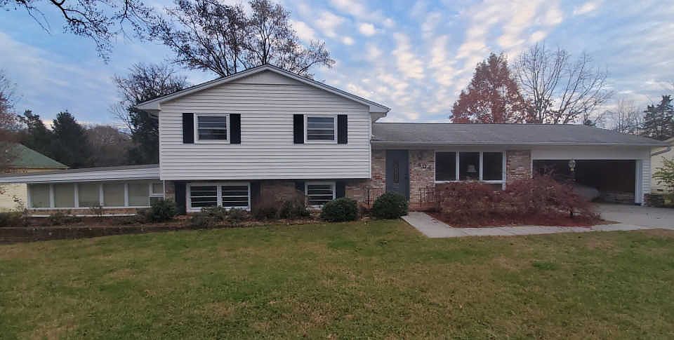 1st image of 7404 Bennington Dr