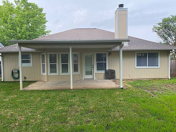 2nd image of 2306 Larston Ln