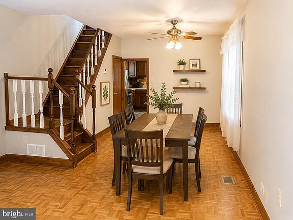4th image of 423 Shurs Ln