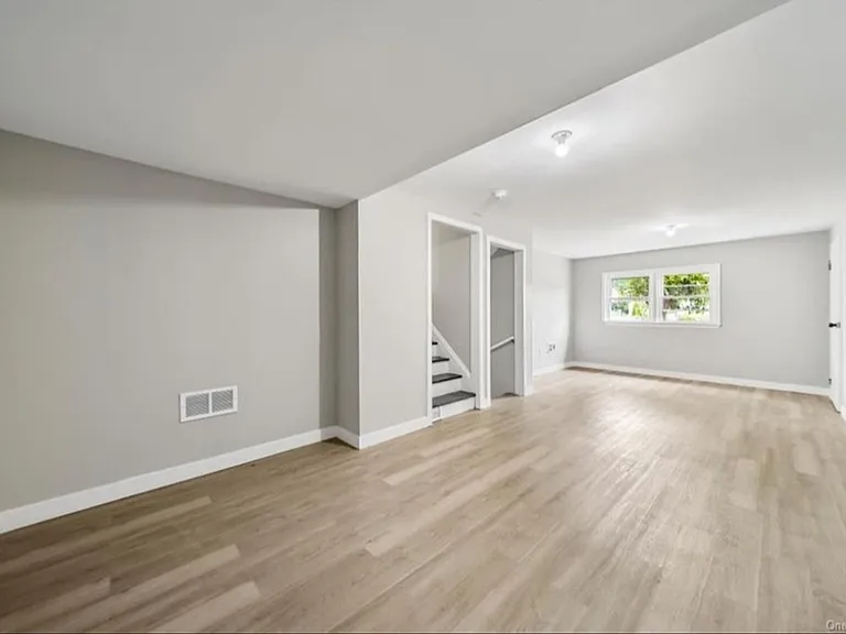 3 Mid Oaks Dr — Photo 13