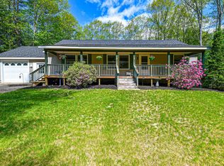 50 Blackberry Ln, Sanbornville, NH 03872