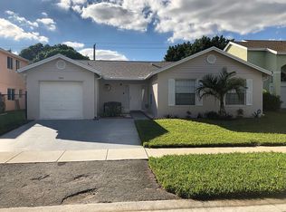 1010 SW 88th Way, Pembroke Pines, FL 33025