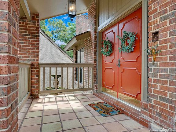 4th image of 10903 Wellsprings Cir