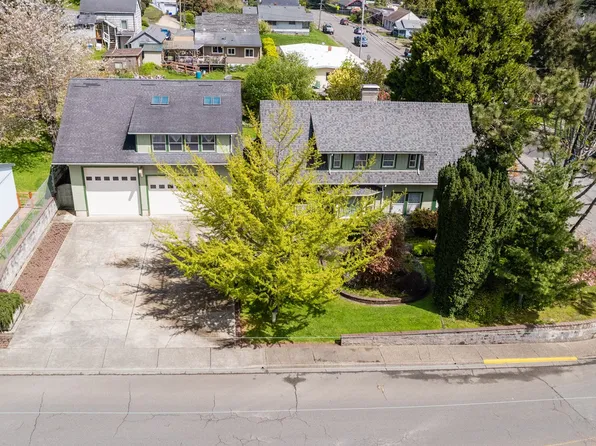 1881 Southwest Blvd, Coos Bay, OR 97420