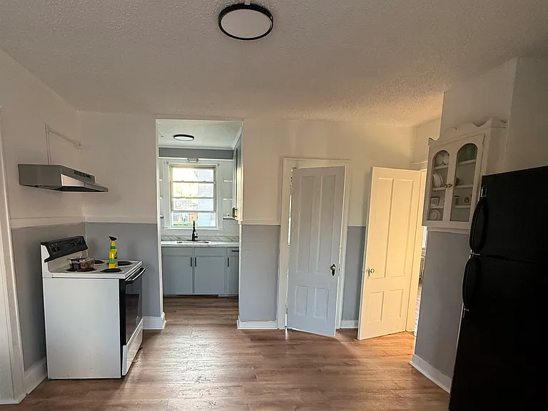 79 Marshall St #1 — Photo 6