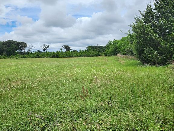 2nd image of 951 County Road 3800