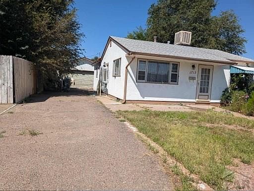 2nd image of 1713 Keeler Ave